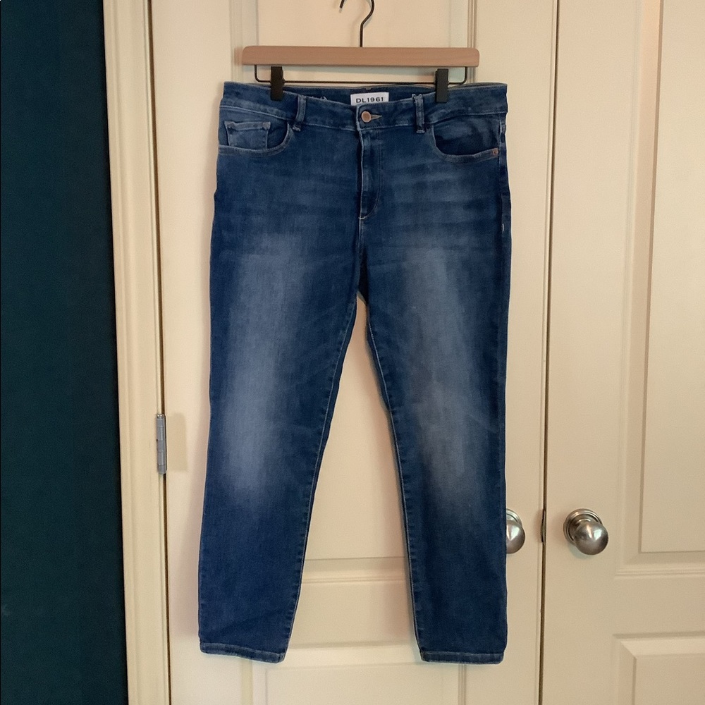 DL1961 Florence Instasculpt Cropped Jeans 31